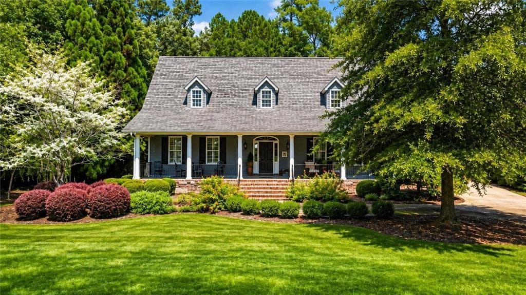 4 bedroom, 5 bathroom, 3,013 sq ft single family residence for sale at 14 Nicklaus Drive, Rome, GA 30165