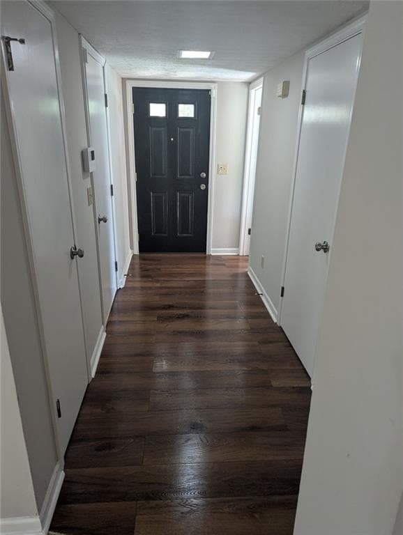 3 bedroom, 3 bathroom, 1,480 sq ft single family residence for sale at 945 Hemingway Road, Stone Mountain, GA 30088 — photo 2