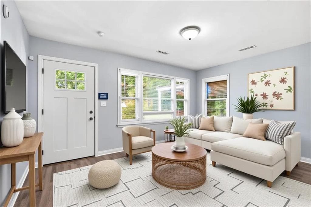 3 bedroom, 1 bathroom, 1,191 sq ft single family residence for sale at 713 Melrose Drive, Forest Park, GA 30297 — photo 4