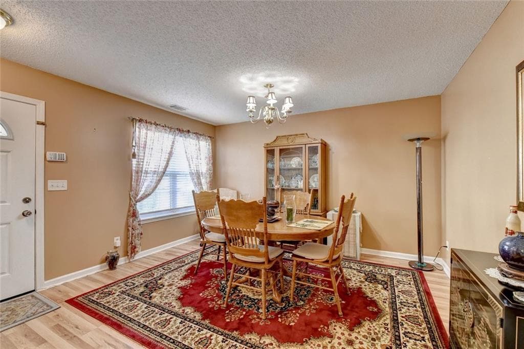 3 bedroom, 3 bathroom, 1,667 sq ft townhouse for sale at 1145 Riverside Terrace, Gainesville, GA 30501 — photo 6