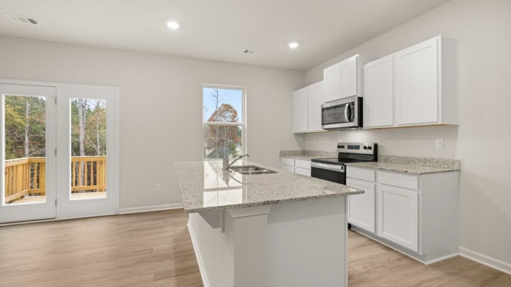 4 bedroom, 3 bathroom, 1,991 sq ft single family residence for sale at 4431 Manor Hill Drive, Union City, GA 30291 — photo 8
