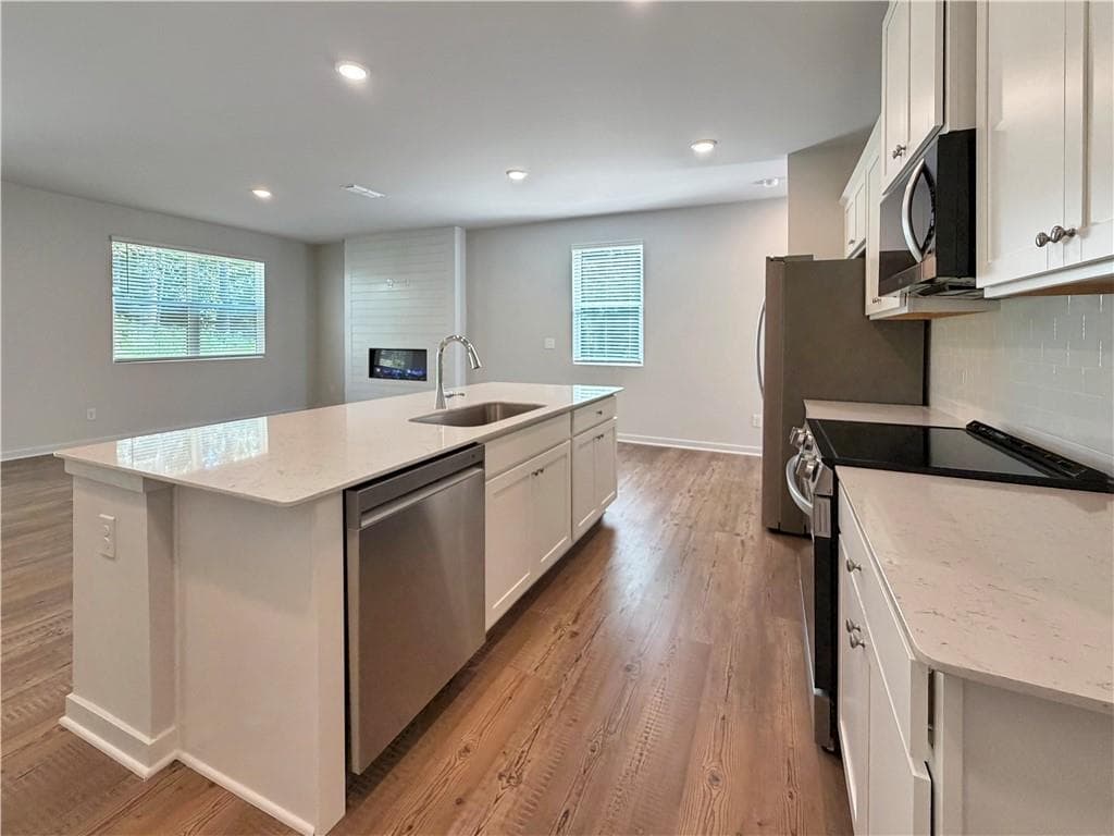 3 bedroom, 3 bathroom, 1,850 sq ft townhouse for rent at 7477 Quinn Place, Flowery Branch, GA 30542 for $2,250 a month — photo 8