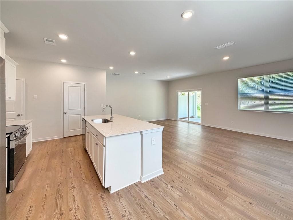 3 bedroom, 3 bathroom, 1,850 sq ft townhouse for rent at 7477 Quinn Place, Flowery Branch, GA 30542 for $2,250 a month — photo 9