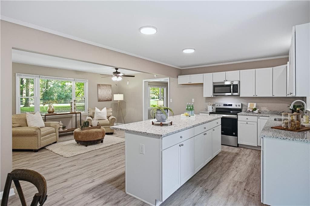 3 bedroom, 3 bathroom, 1,761 sq ft single family residence for sale at 187 Hilltop Street, Cleveland, GA 30528 — photo 9