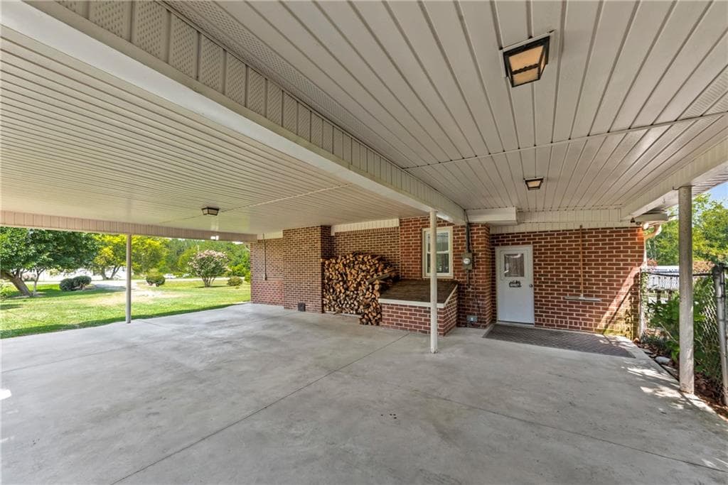 3 bedroom, 2 bathroom, 1,508 sq ft single family residence for sale at 2342 Washington Highway, Elberton, GA 30635 — photo 3