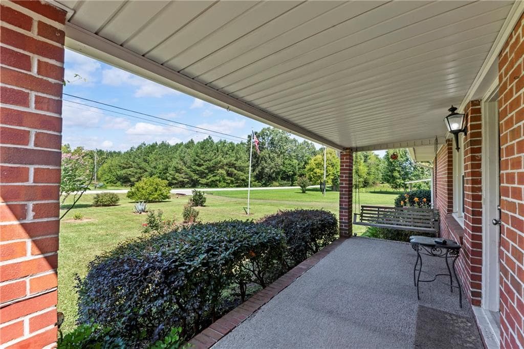 3 bedroom, 2 bathroom, 1,508 sq ft single family residence for sale at 2342 Washington Highway, Elberton, GA 30635 — photo 5