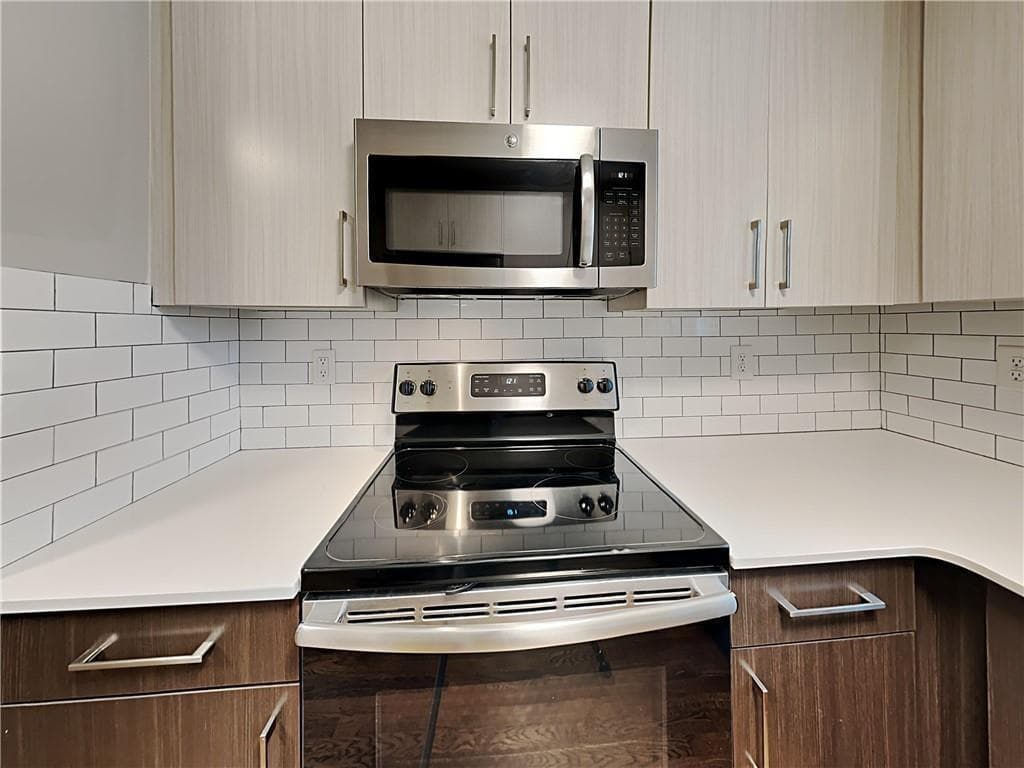 2 bedroom, 1 bathroom, 1,000 sq ft apartment for rent at 880 N Highland Avenue A1, Atlanta, GA 30306 for $1,845 a month — photo 4