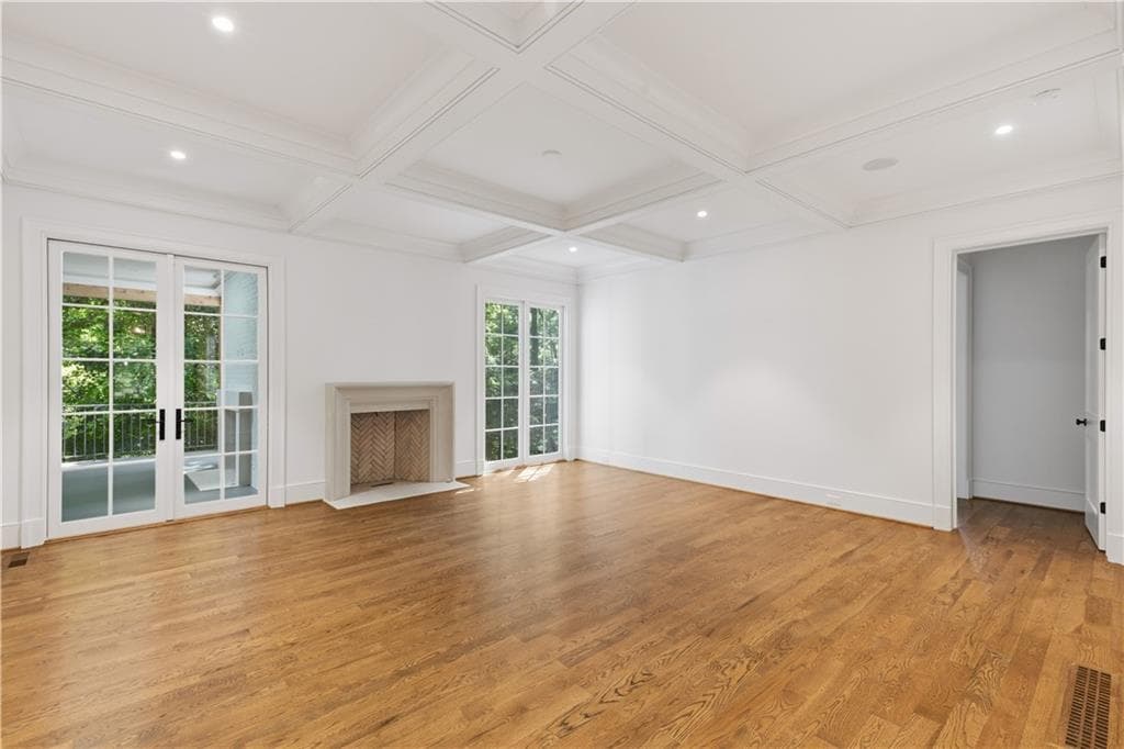 5 bedroom, 6 bathroom single family residence for sale at 4095 Glen Devon Drive, Atlanta, GA 30327 — photo 6