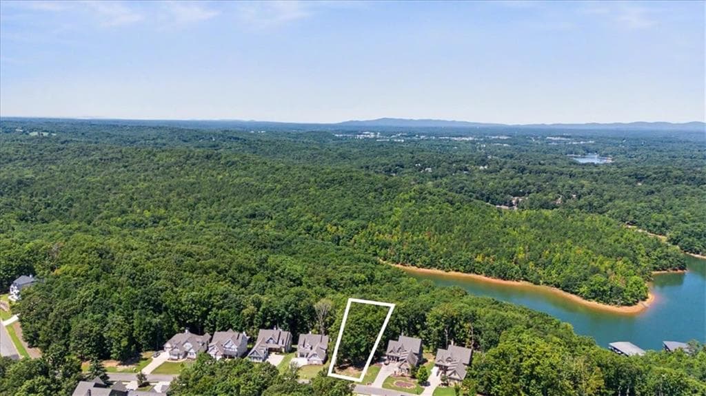 single family residence under contract at 7385 Crestline Drive, Dawsonville, GA 30534 — photo 2