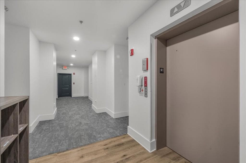 2 bedroom, 2 bathroom, 983 sq ft condominium for rent at 2360 Logan Circle 102, Atlanta, GA 30319 for $2,200 a month — photo 9