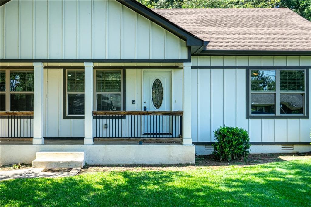 3 bedroom, 2 bathroom, 1,850 sq ft single family residence for sale at 224 Doster Avenue, Monroe, GA 30656 — photo 5