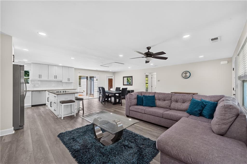 3 bedroom, 2 bathroom, 1,850 sq ft single family residence for sale at 224 Doster Avenue, Monroe, GA 30656 — photo 9