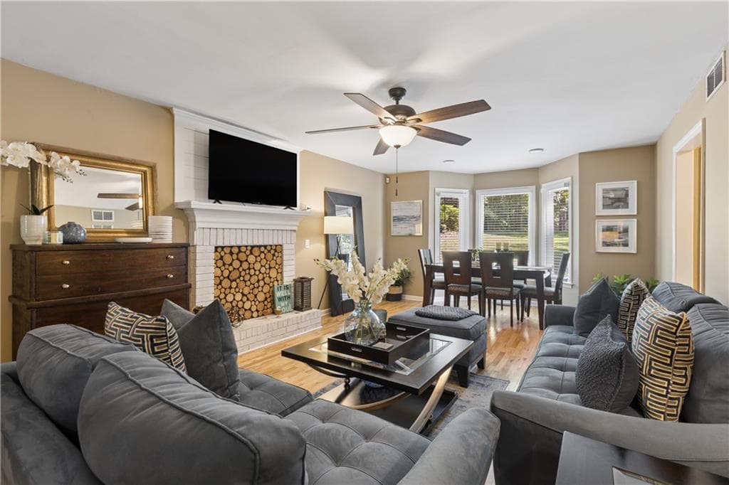 3 bedroom, 3 bathroom, 1,564 sq ft single family residence for sale at 6153 Picketts Ridge, Acworth, GA 30101 — photo 6