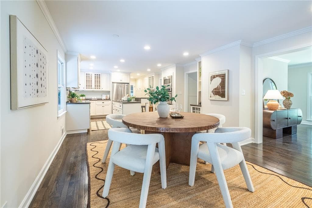 4 bedroom, 3 bathroom, 3,094 sq ft single family residence under contract at 2483 Greenglade Road, Atlanta, GA 30345 — photo 9