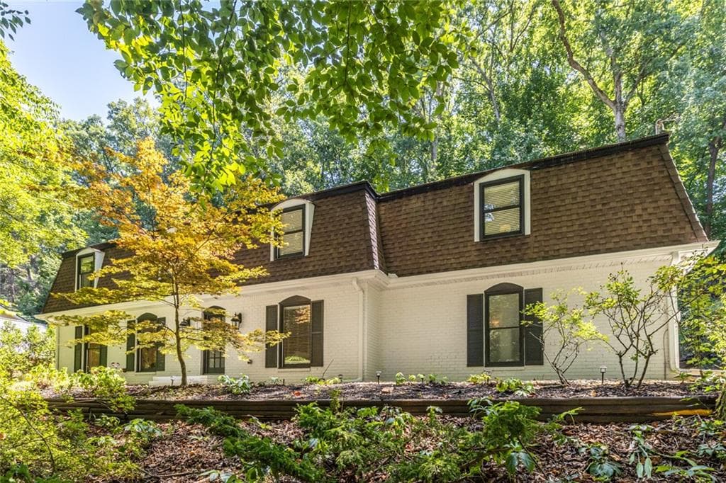 4 bedroom, 3 bathroom, 3,094 sq ft single family residence under contract at 2483 Greenglade Road, Atlanta, GA 30345