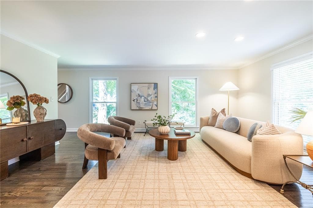 4 bedroom, 3 bathroom, 3,094 sq ft single family residence under contract at 2483 Greenglade Road, Atlanta, GA 30345 — photo 3