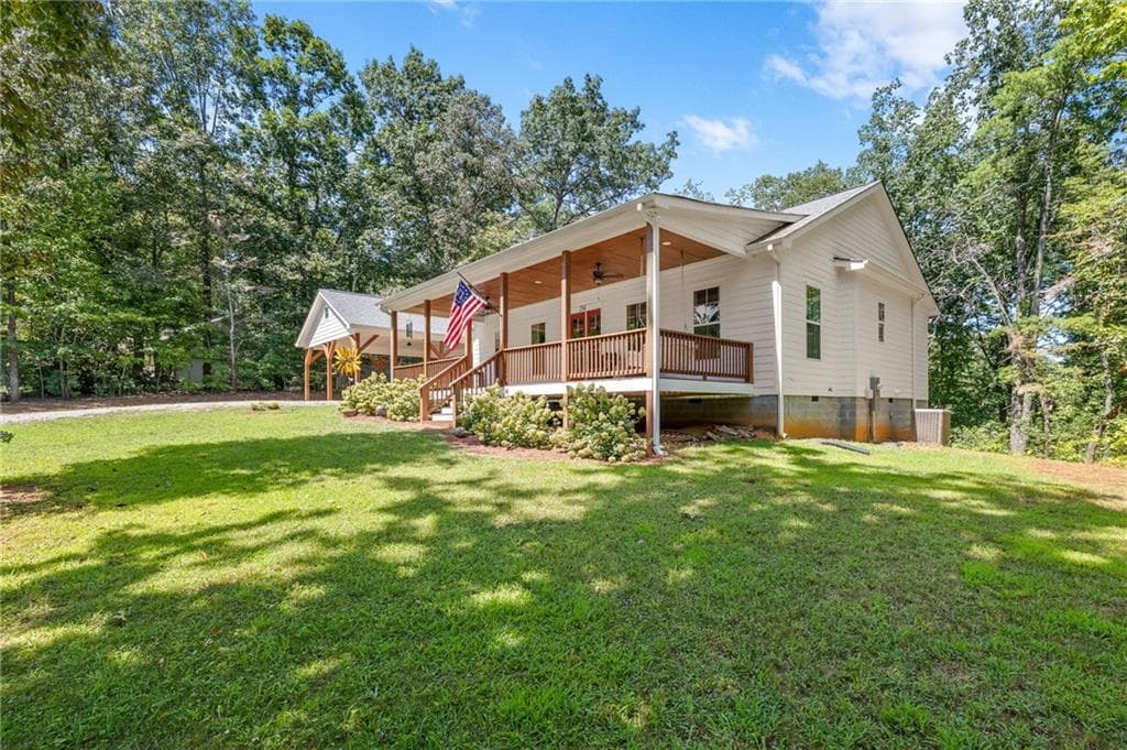 3 bedroom, 2 bathroom, 1,574 sq ft single family residence for sale at 254 SPRING CREST Road, Cleveland, GA 30528 — photo 4