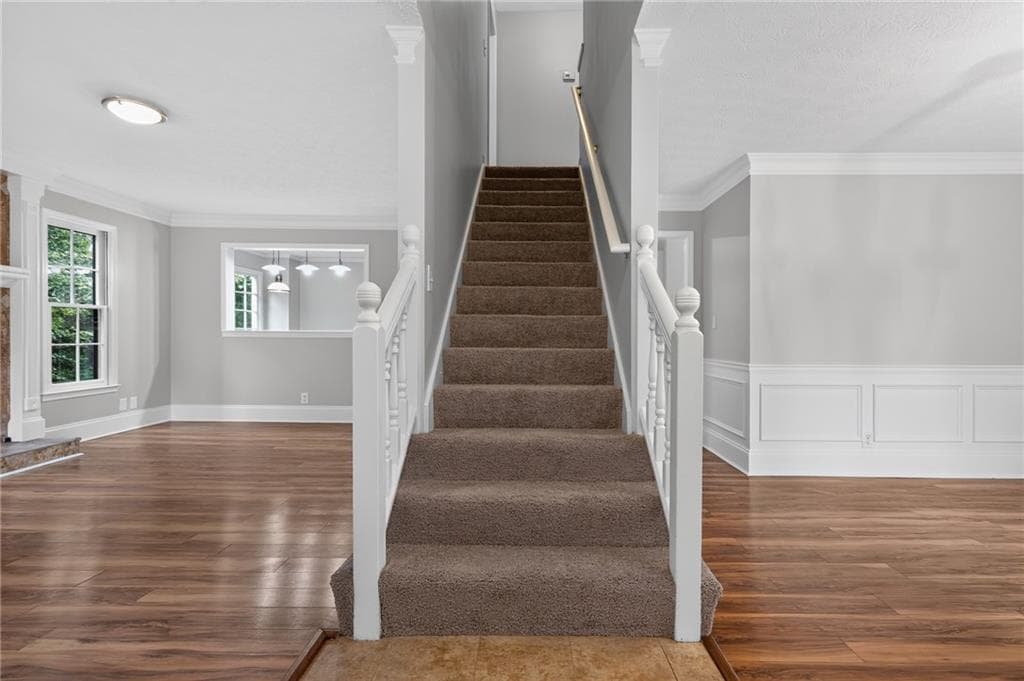 3 bedroom, 3 bathroom, 1,844 sq ft single family residence for sale at 1504 Pine Creek Way, Lawrenceville, GA 30043 — photo 3