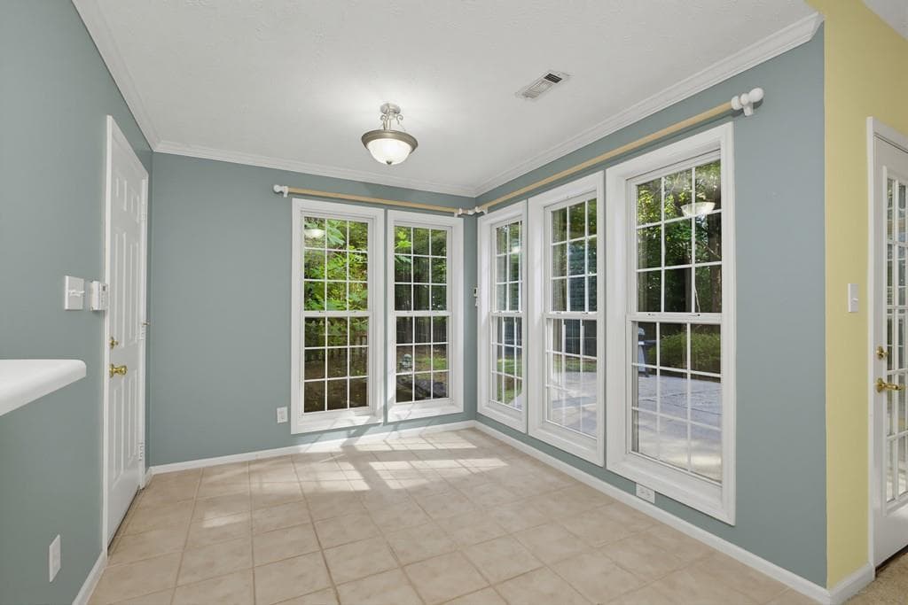 4 bedroom, 3 bathroom, 2,517 sq ft single family residence for sale at 110 Brookstone Crest, Newnan, GA 30265 — photo 10