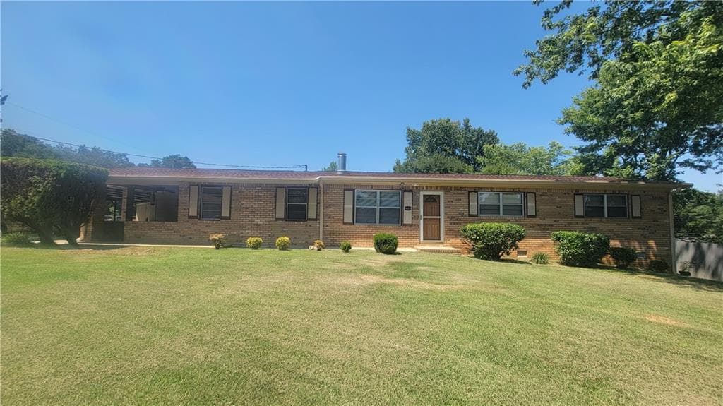 4 bedroom, 2 bathroom, 1,656 sq ft single family residence under contract at 5921 John Street, Austell, GA 30106