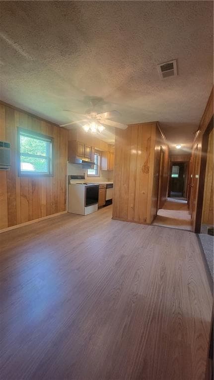 4 bedroom, 2 bathroom, 1,656 sq ft single family residence under contract at 5921 John Street, Austell, GA 30106 — photo 9