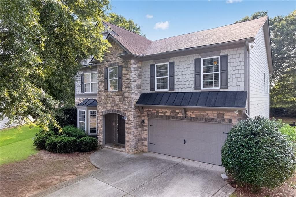 4 bedroom, 3 bathroom, 2,988 sq ft single family residence for sale at 5040 Fieldstone View Circle, Cumming, GA 30028