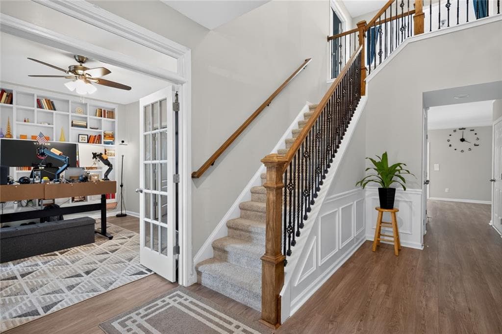 4 bedroom, 3 bathroom, 2,988 sq ft single family residence for sale at 5040 Fieldstone View Circle, Cumming, GA 30028 — photo 2