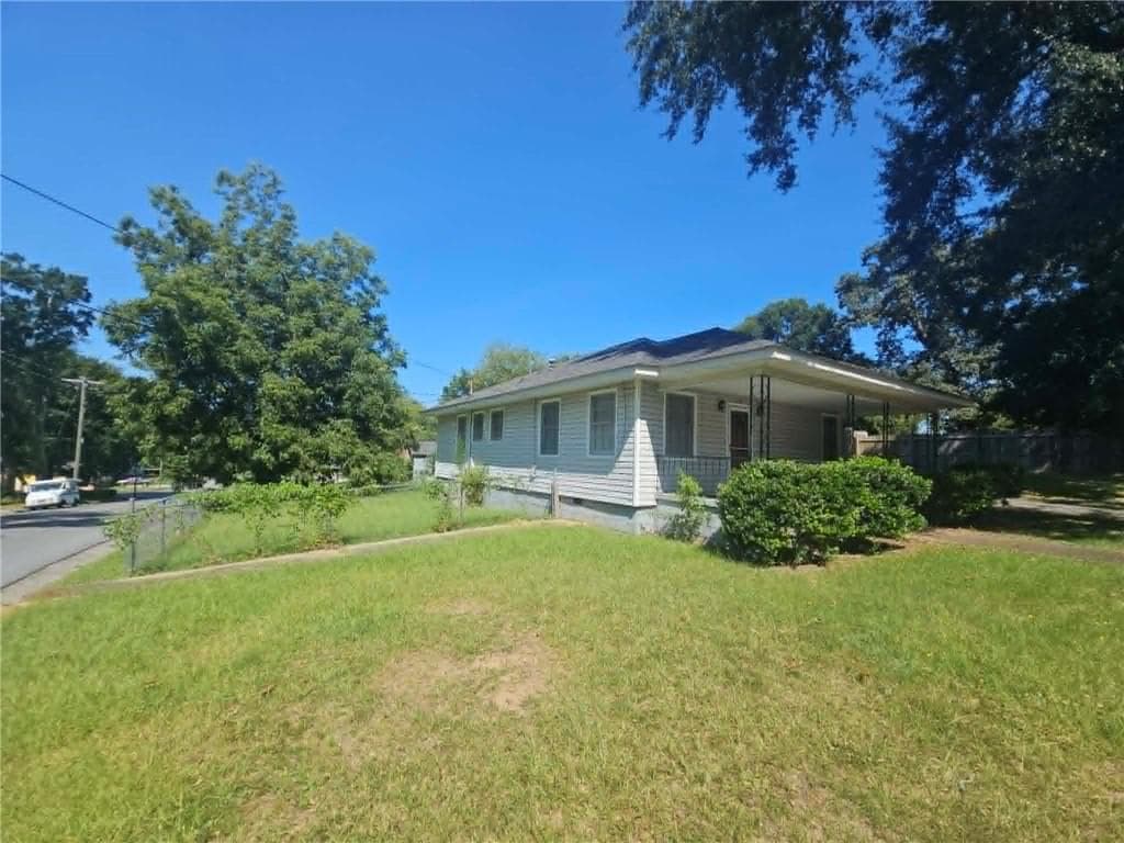 3 bedroom, 2 bathroom, 1,120 sq ft single family residence for sale at 428 Line Street, Cedartown, GA 30125 — photo 4