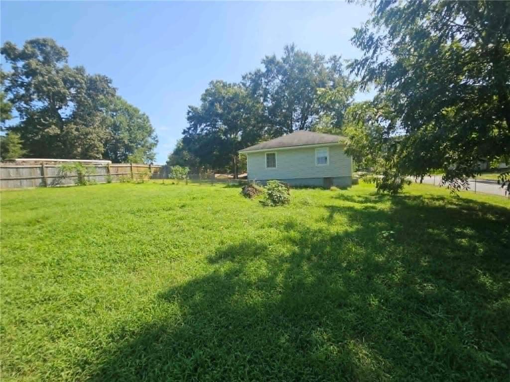 3 bedroom, 2 bathroom, 1,120 sq ft single family residence for sale at 428 Line Street, Cedartown, GA 30125 — photo 7