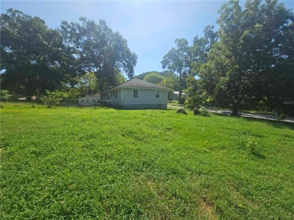 3 bedroom, 2 bathroom, 1,120 sq ft single family residence for sale at 428 Line Street, Cedartown, GA 30125 — photo 8