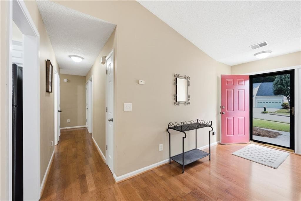 3 bedroom, 2 bathroom, 1,611 sq ft single family residence under contract at 1784 Fort Shawnee Trace, Dacula, GA 30019 — photo 3