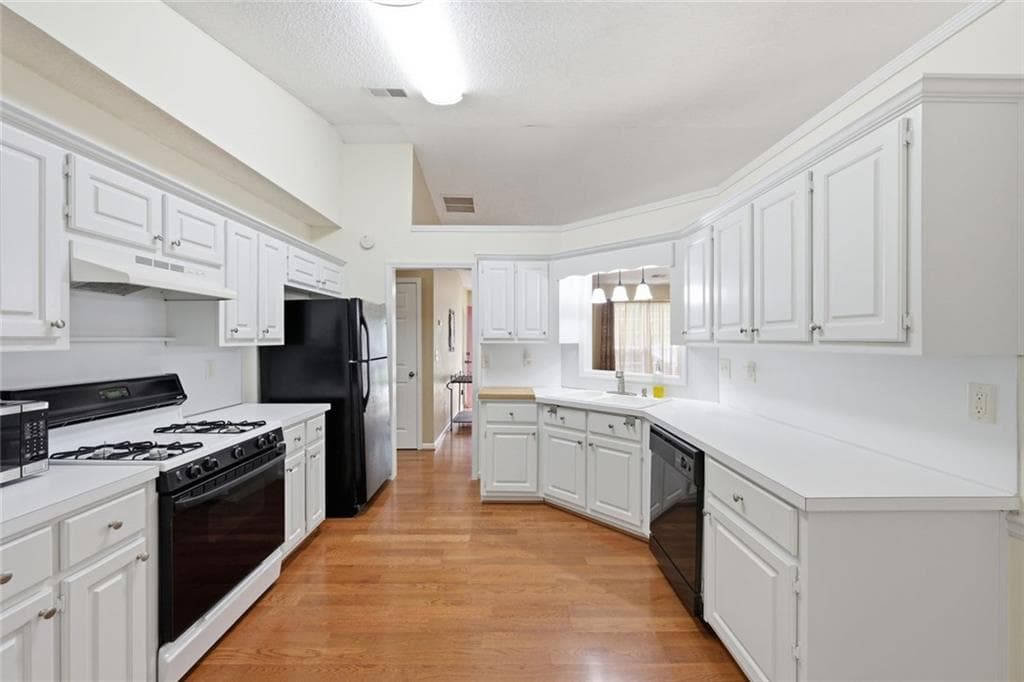 3 bedroom, 2 bathroom, 1,611 sq ft single family residence under contract at 1784 Fort Shawnee Trace, Dacula, GA 30019 — photo 9