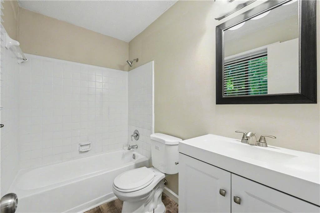3 bedroom, 2 bathroom, 1,360 sq ft single family residence for sale at 2692 Ansley Way, Lawrenceville, GA 30044 — photo 10