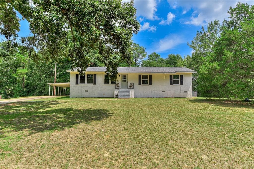 3 bedroom, 2 bathroom, 1,325 sq ft single family residence for sale at 3954 Bath Edie Road, Blythe, GA 30805