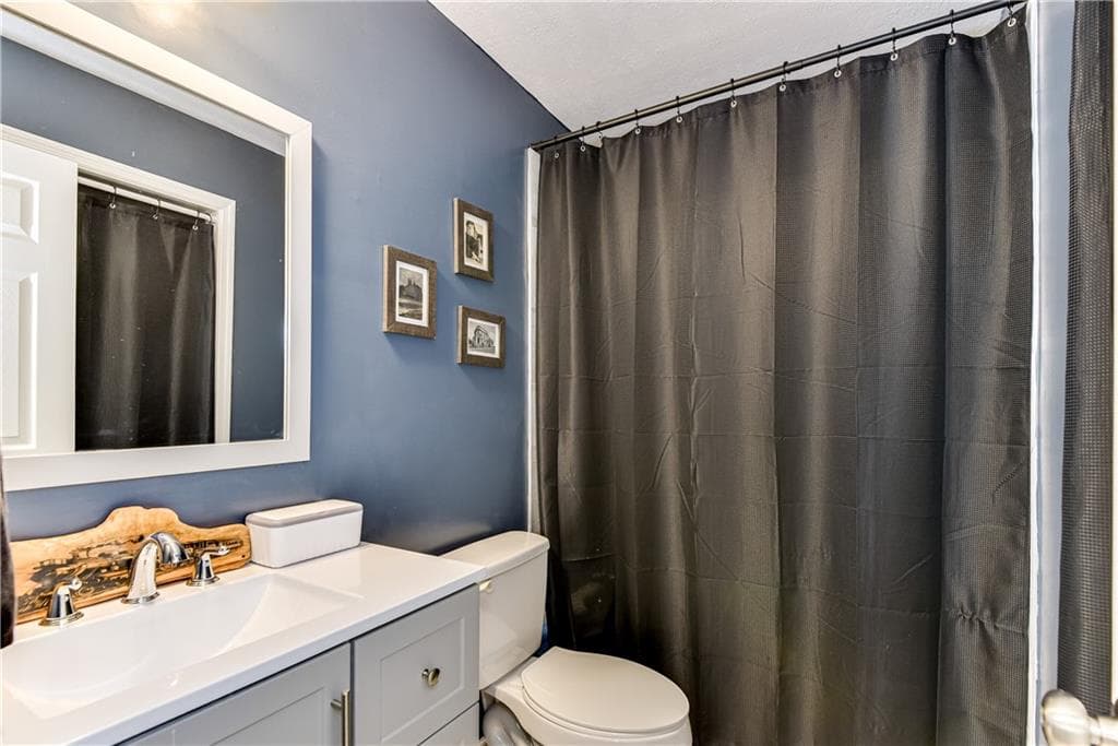3 bedroom, 2 bathroom, 1,325 sq ft single family residence for sale at 3954 Bath Edie Road, Blythe, GA 30805 — photo 5