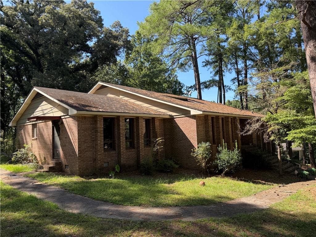 5 bedroom, 5 bathroom, 5,281 sq ft single family residence sold at 118 Hicklen Drive, Cedartown, GA 30125