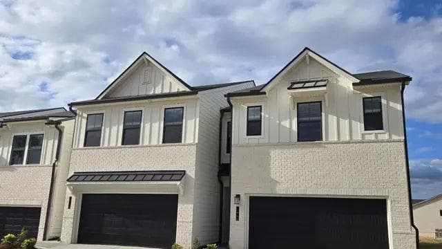 967 Sutherland Lane 128