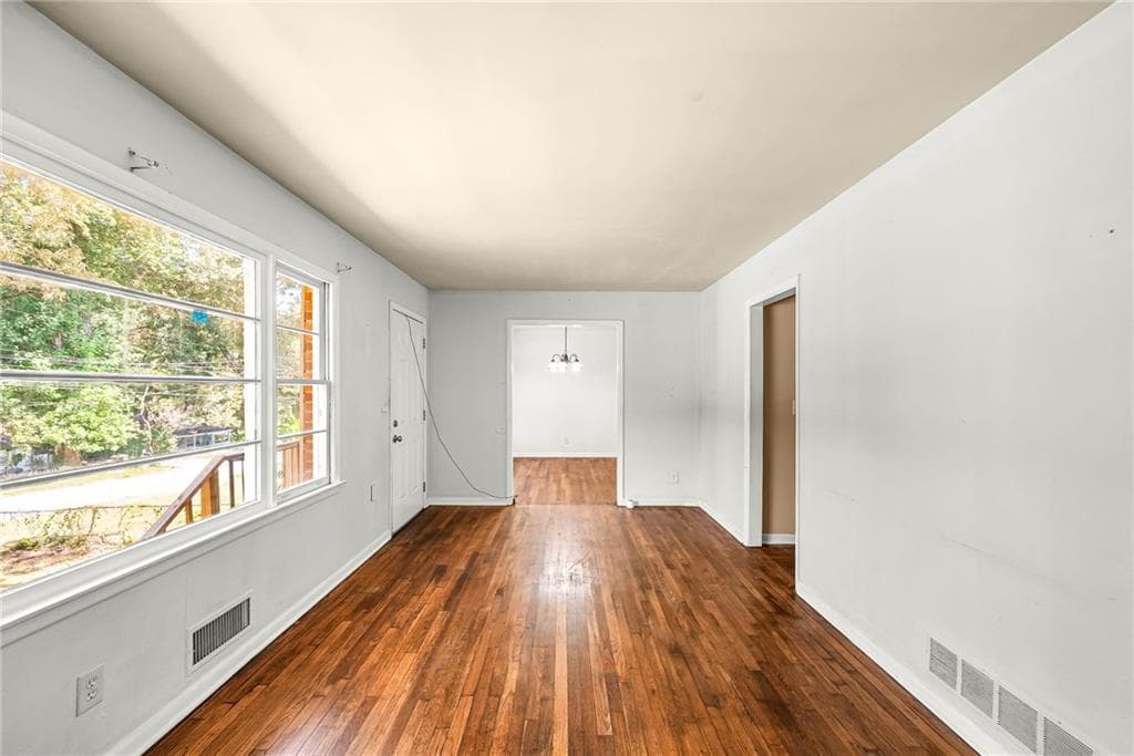 4 bedroom, 2 bathroom, 1,488 sq ft single family residence for sale at 1329 Nash Road, Atlanta, GA 30331 — photo 6
