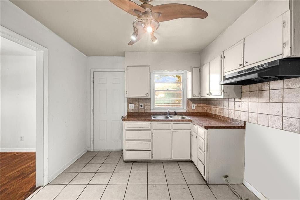 4 bedroom, 2 bathroom, 1,488 sq ft single family residence for sale at 1329 Nash Road, Atlanta, GA 30331 — photo 8