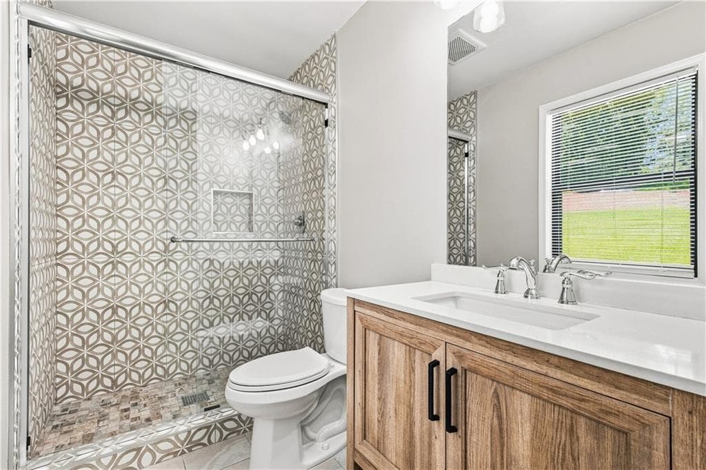 3 bedroom, 2 bathroom, 1,212 sq ft single family residence for sale at 3824 Wyntuck Circle, Kennesaw, GA 30152 — photo 5