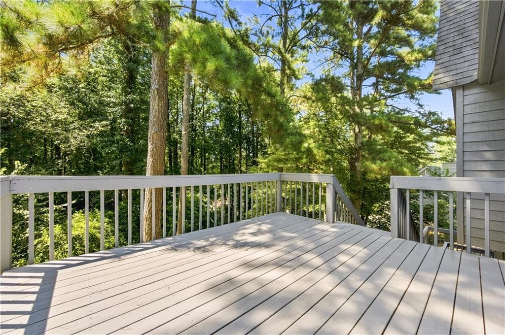 3 bedroom, 2 bathroom, 1,212 sq ft single family residence for sale at 3824 Wyntuck Circle, Kennesaw, GA 30152 — photo 6