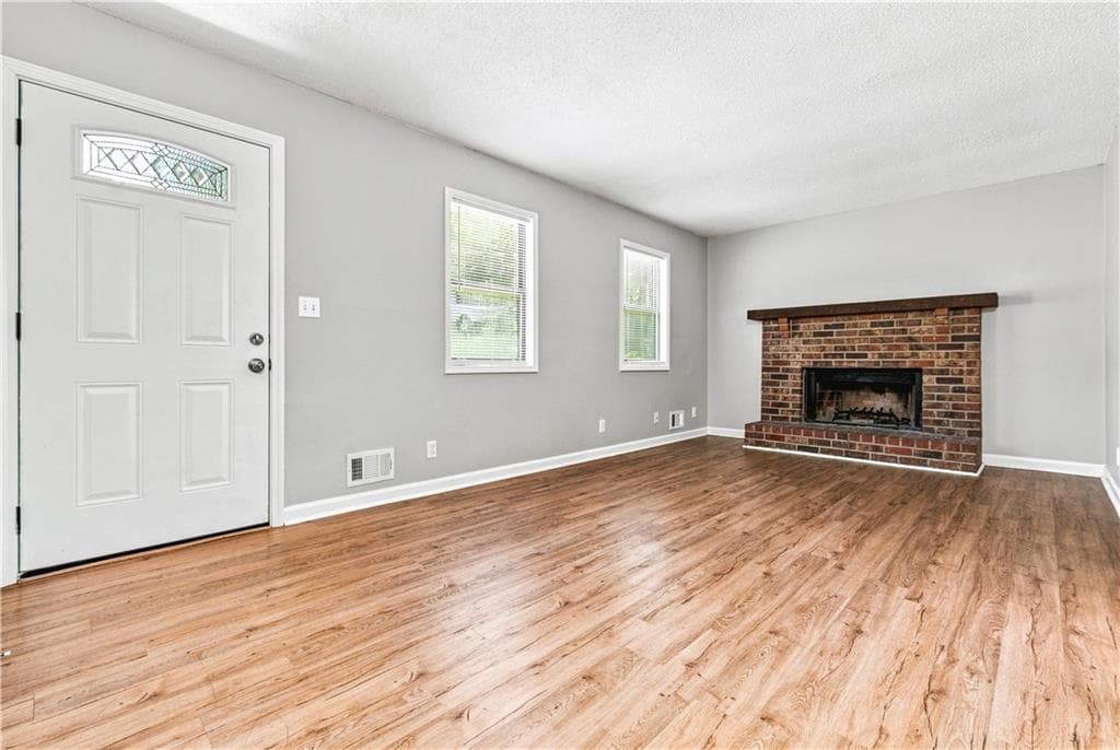 3 bedroom, 2 bathroom, 1,212 sq ft single family residence for sale at 3824 Wyntuck Circle, Kennesaw, GA 30152 — photo 7
