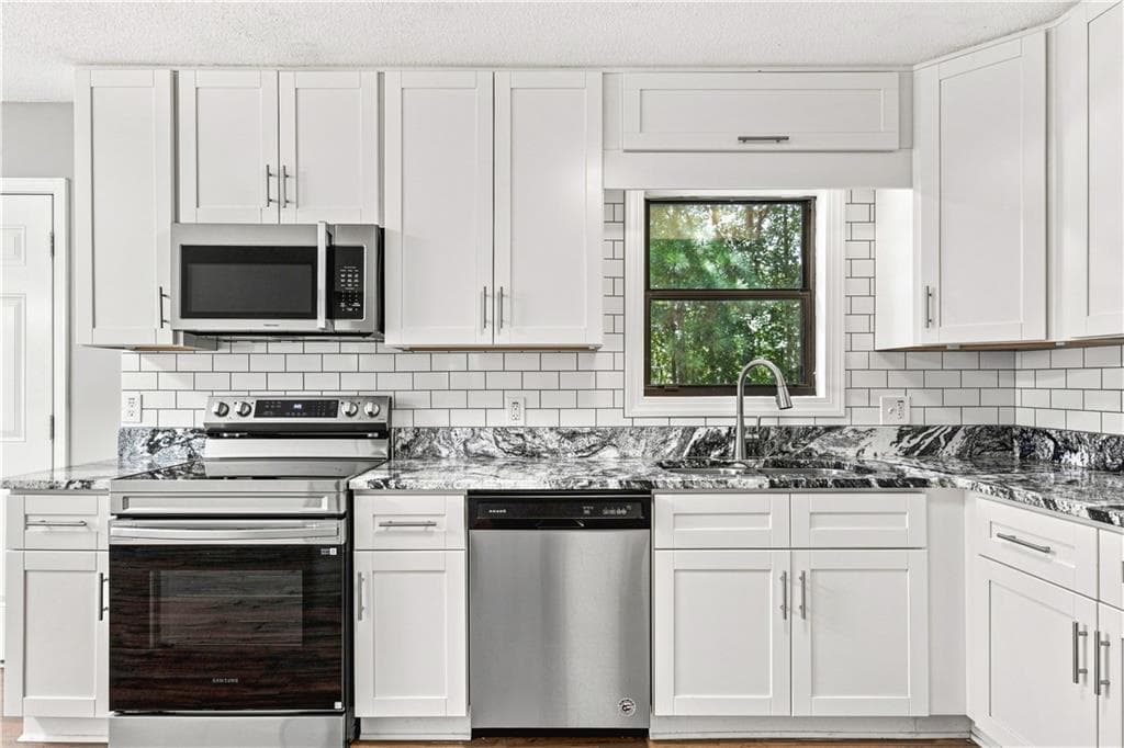 3 bedroom, 2 bathroom, 1,212 sq ft single family residence for sale at 3824 Wyntuck Circle, Kennesaw, GA 30152 — photo 10