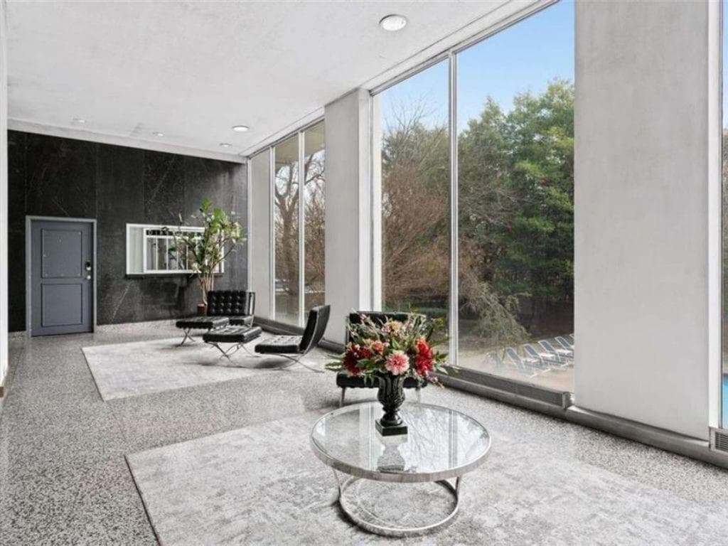 10 bedroom, 1 bathroom, 850 sq ft condominium for sale at 215 Piedmont Avenue NE 702, Atlanta, GA 30308 — photo 6