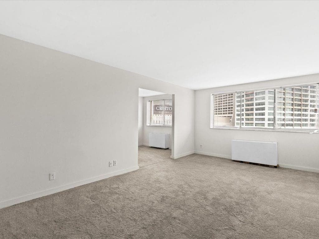 10 bedroom, 1 bathroom, 850 sq ft condominium for sale at 215 Piedmont Avenue NE 702, Atlanta, GA 30308 — photo 9