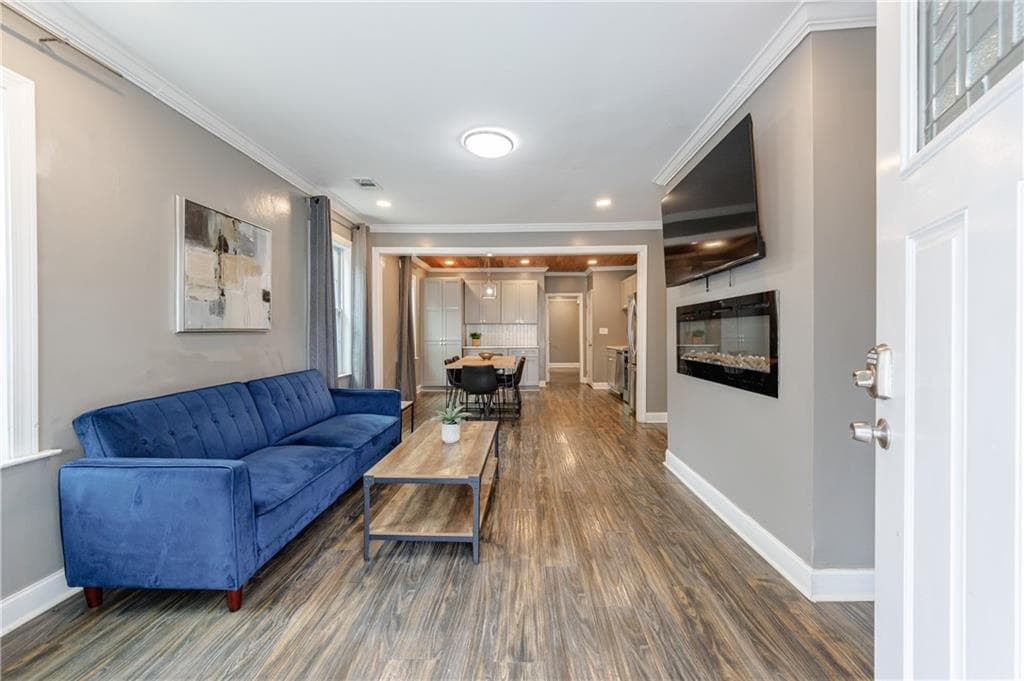 3 bedroom, 2 bathroom, 1,211 sq ft single family residence for sale at 1012 Westmoor Drive, Atlanta, GA 30314 — photo 3