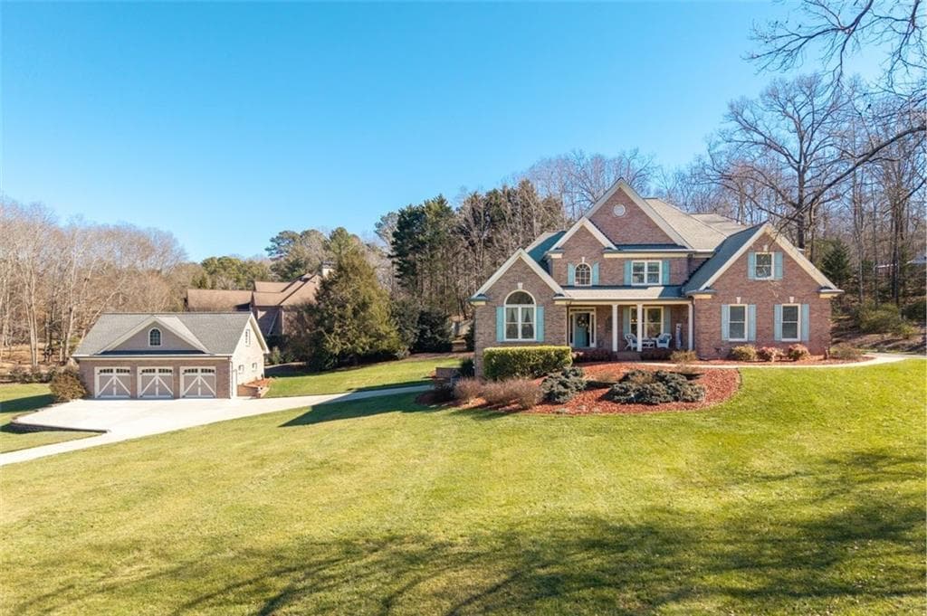 4 bedroom, 4 bathroom, 5,774 sq ft single family residence for sale at 8015 Hurakan Creek Crossing, Cumming, GA 30028 — photo 2