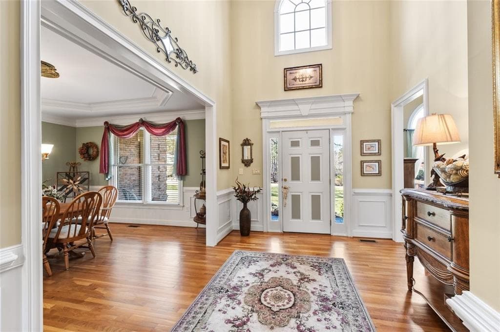 4 bedroom, 4 bathroom, 5,774 sq ft single family residence for sale at 8015 Hurakan Creek Crossing, Cumming, GA 30028 — photo 8