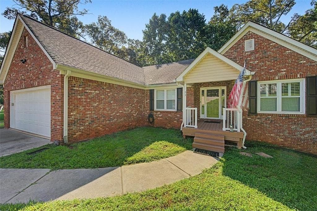 5 bedroom, 3 bathroom, 3,818 sq ft single family residence for sale at 73 Victorian Court, Dallas, GA 30157 — photo 2