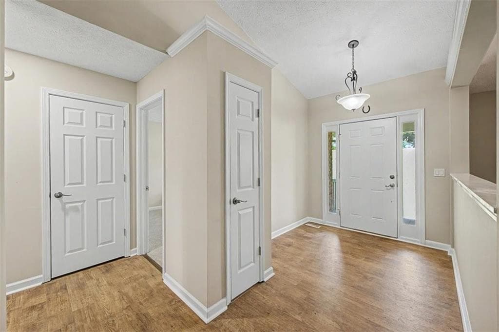 5 bedroom, 3 bathroom, 3,818 sq ft single family residence for sale at 73 Victorian Court, Dallas, GA 30157 — photo 4